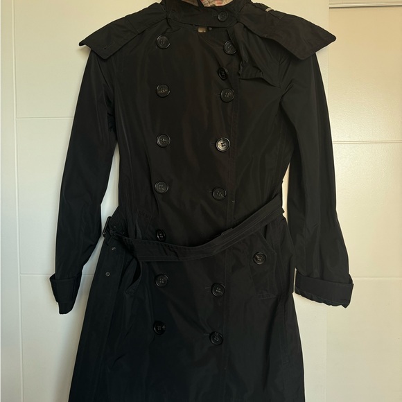 Burberry Brit Black Rain Coat - Picture 6 of 10